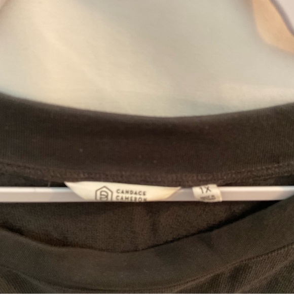 Candance Cameron Bure French Terry Top Charcoal 1X - Picture 4 of 7